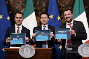 Palazzo Chigi. Conferenza stampa al termine del Consiglio dei Ministri su "reddito di cittadinanza" e "quota cento"
Palazzo Chigi. Conferenza stampa al termine del Consiglio dei Ministri su "reddito di cittadinanza" e "qu